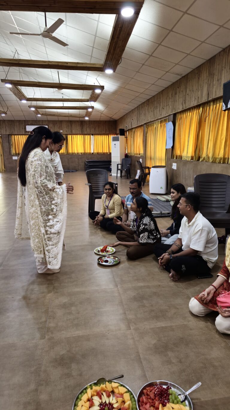 Art of living Volunteer training program